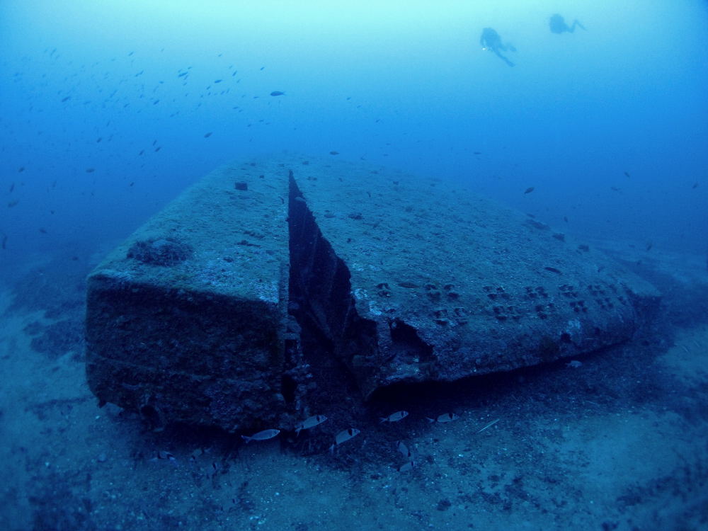 Barge_meria2.JPG